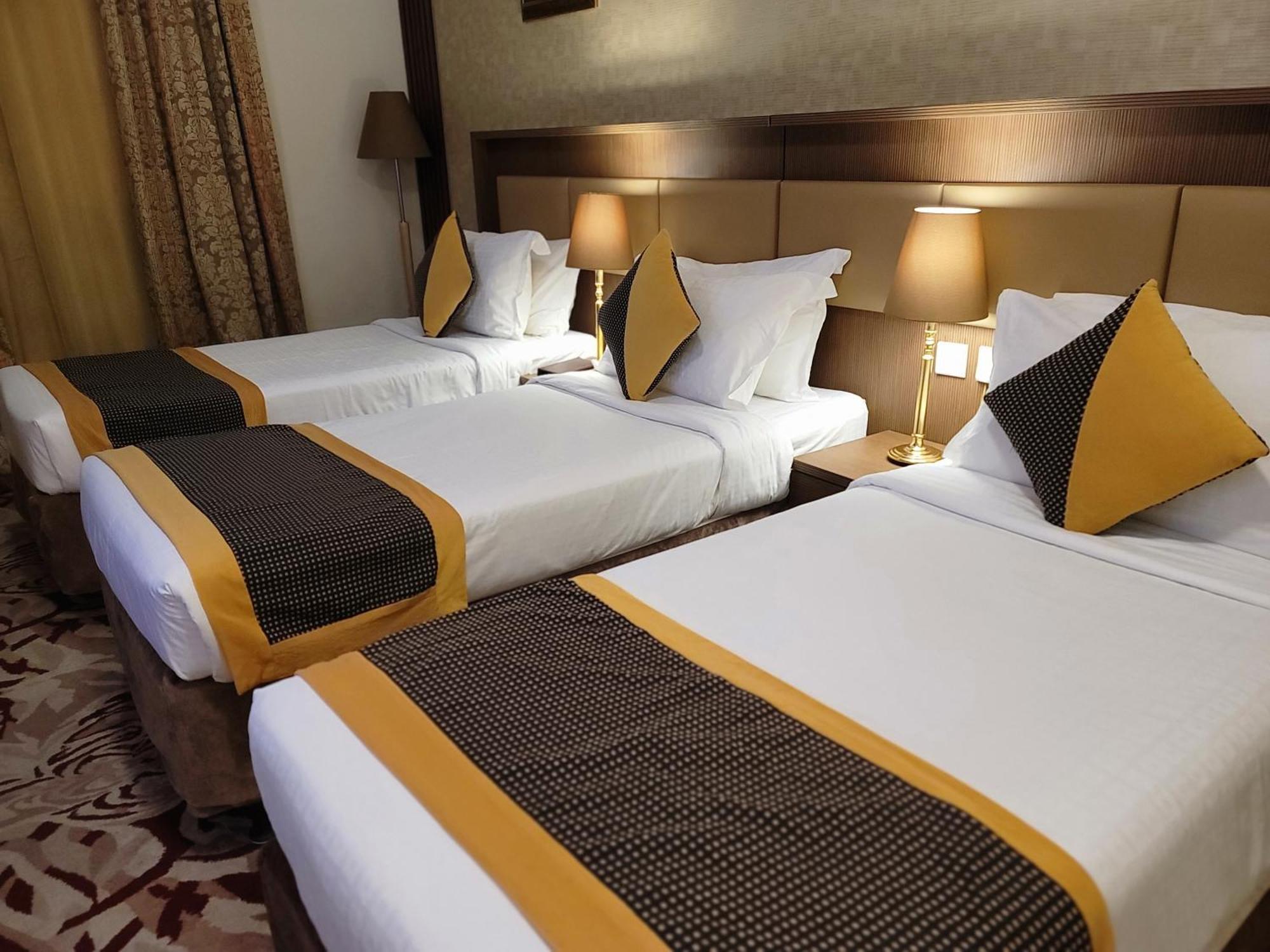 Qasr Al Ansar Golden Tulip Hotel Medina Bagian luar foto