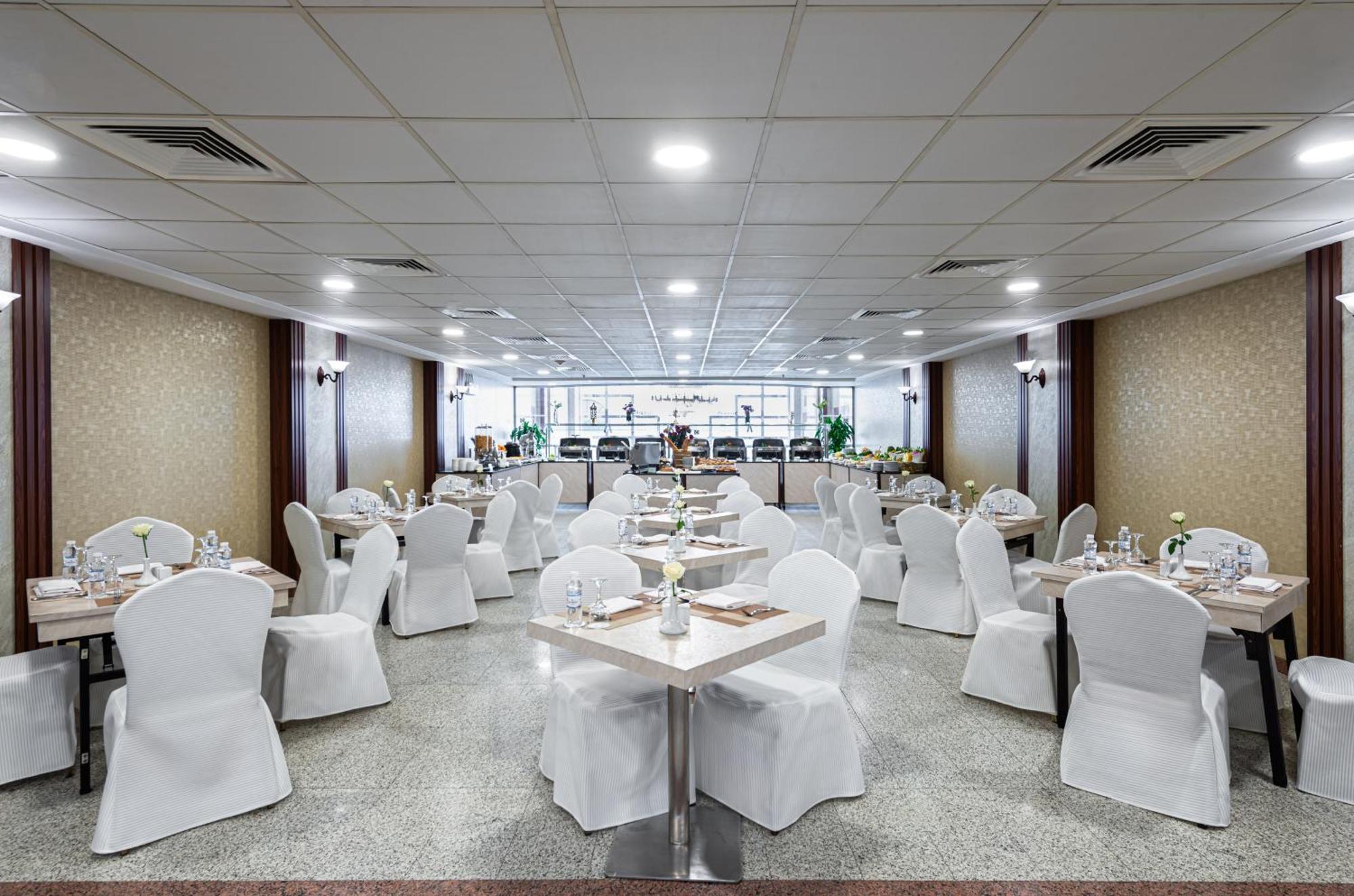 Qasr Al Ansar Golden Tulip Hotel Medina Bagian luar foto